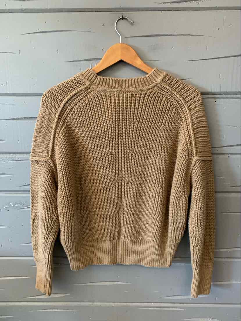 Tan Banana Republic knit sweater with a ribbed crew neck, raglan sleeves, and textured vertical stitching.
