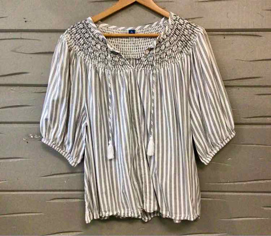 W OLD NAVY GY Size XL T