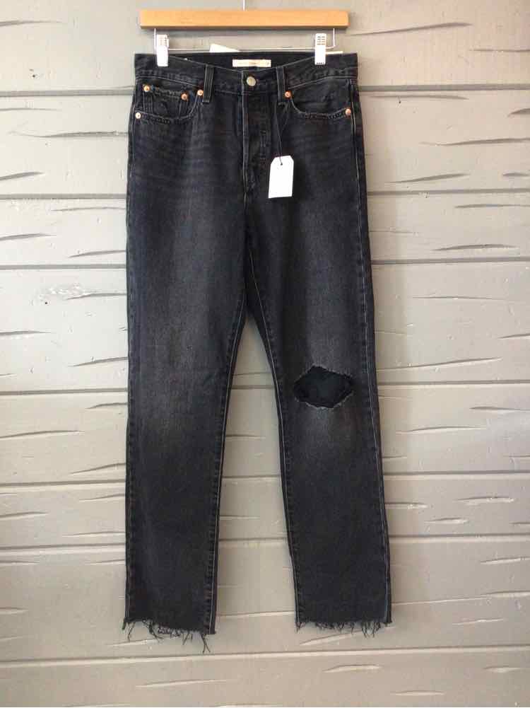 W LEVI BK Size 6 J