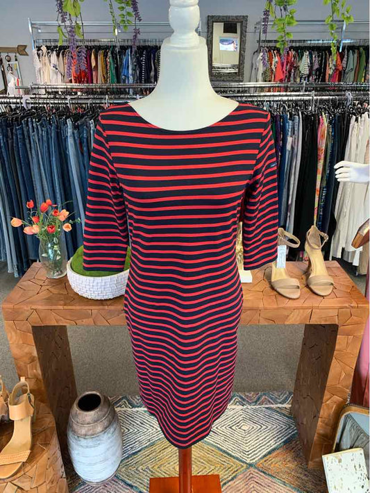 W ST JAMES NY Size MED DR