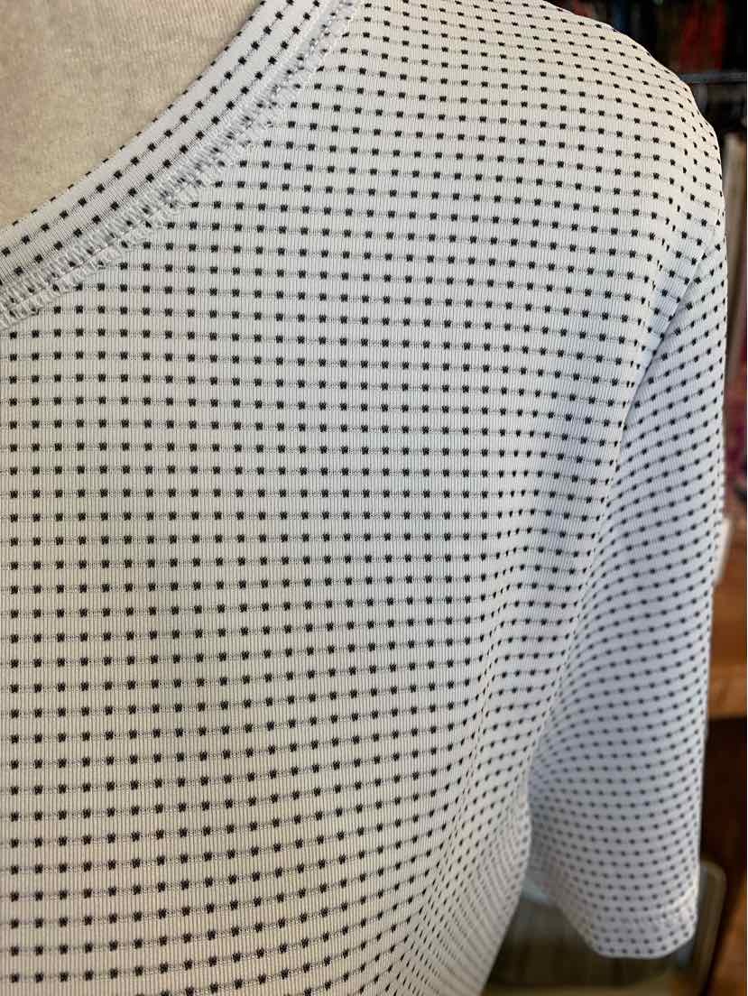 W TALBOTS WH Size LG T