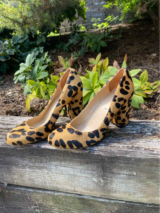 W VIA SPIGA TAN Size 7 SHOE