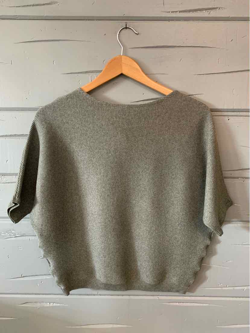 W THE RESET BR Size XS T