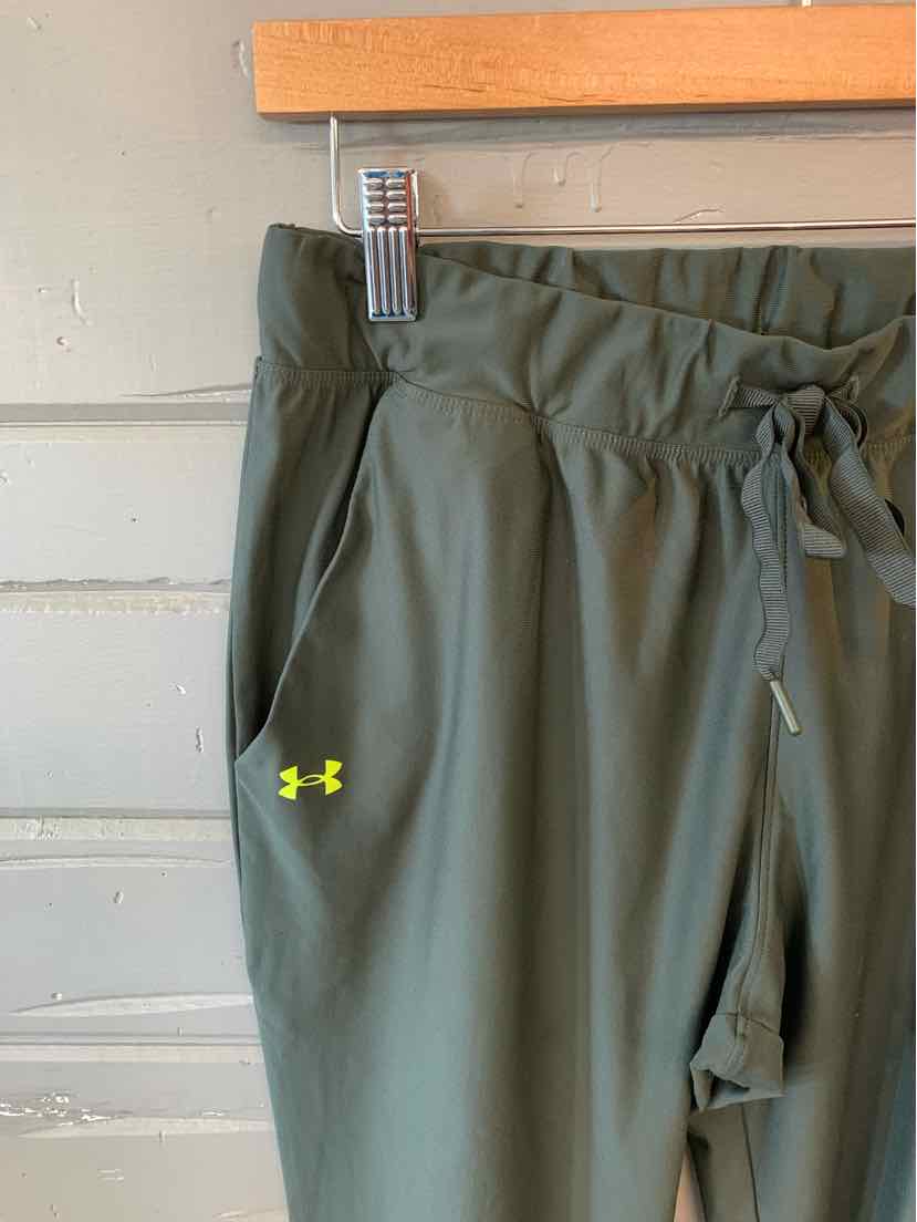 W UNDER ARMOUR GR Size SM AW