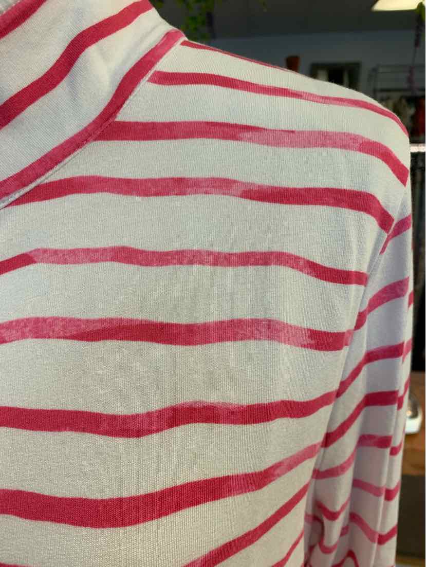 W TALBOTS WH Size LG T