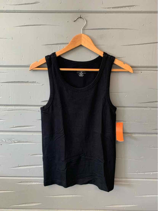 Black sleeveless tank top with a scoop neckline, soft fabric, and fitted silhouette hanging on wooden hanger.