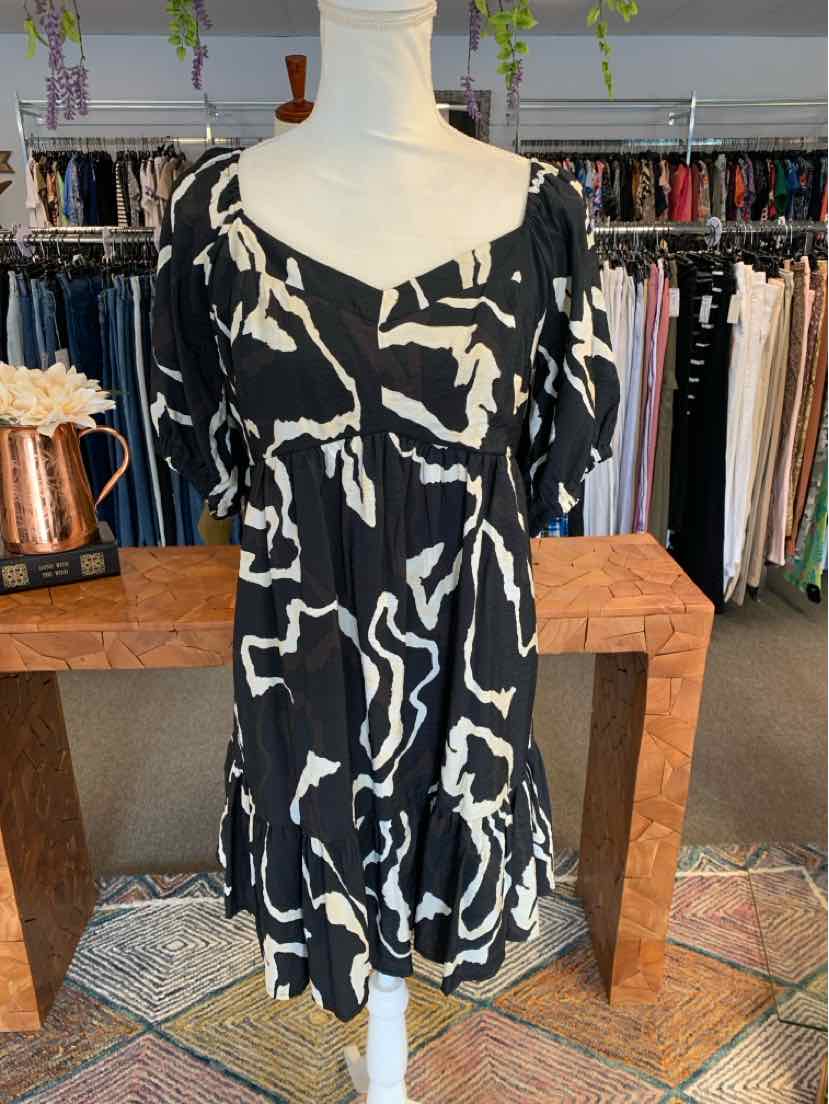 W NINE WEST BK Size XL DR