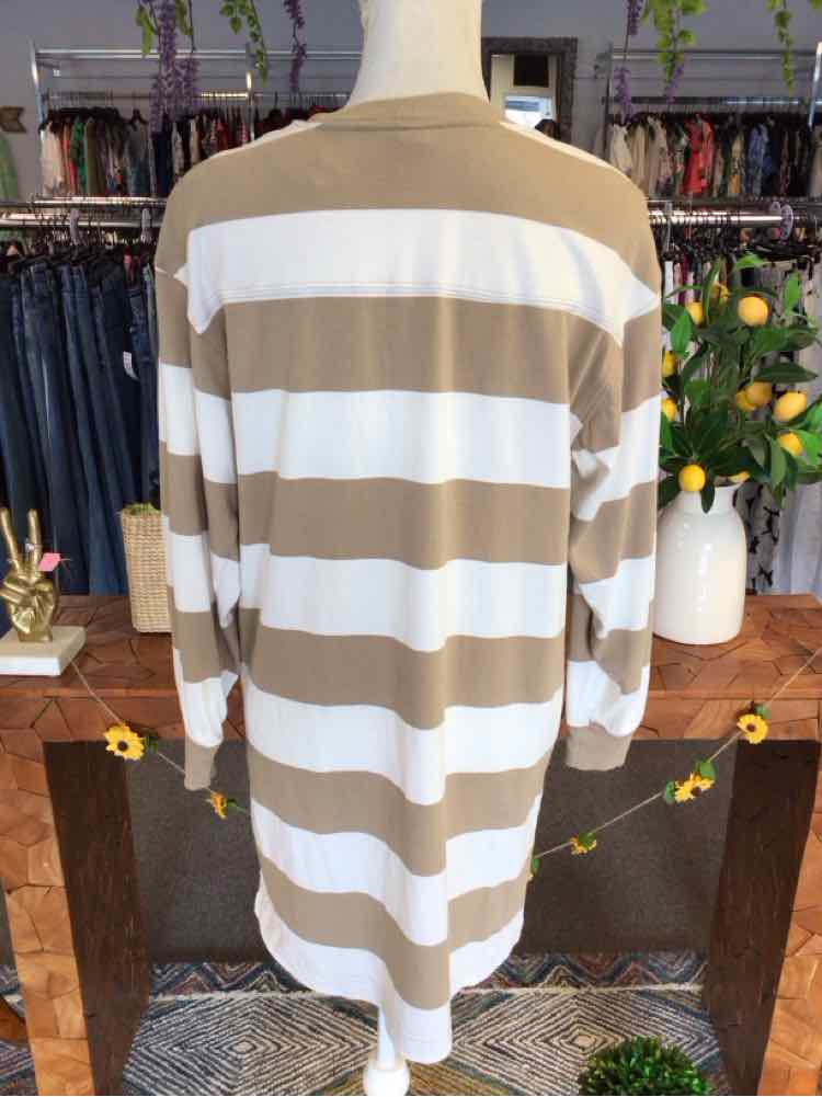 W OLD NAVY TAN Size SM DR