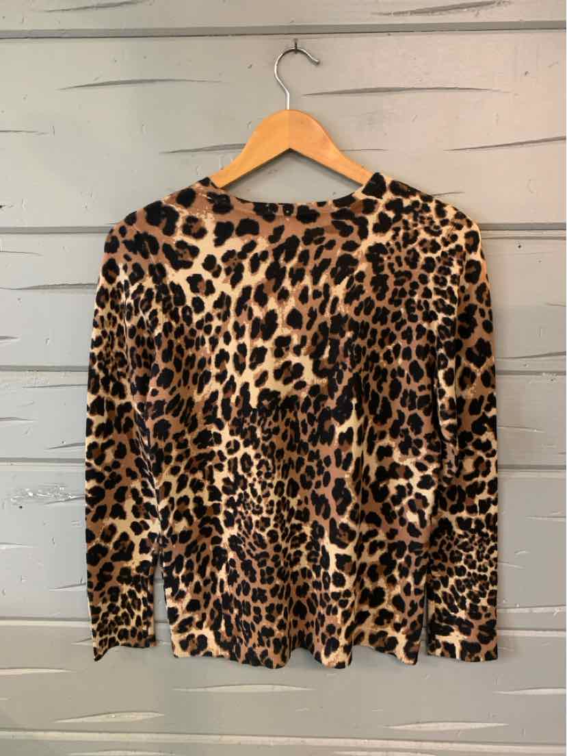 Women’s tan and black cheetah-print sweater with a crew neck and long sleeves.