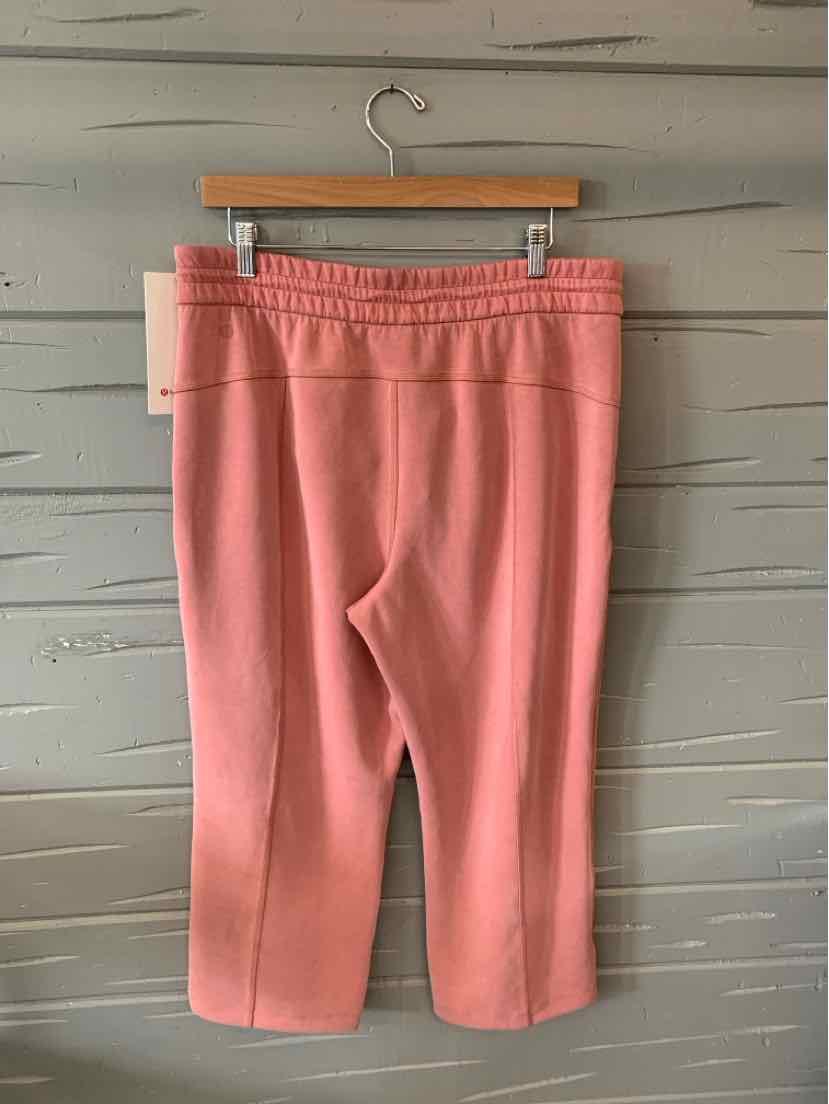 W LULULEMON CL Size 12 AW
