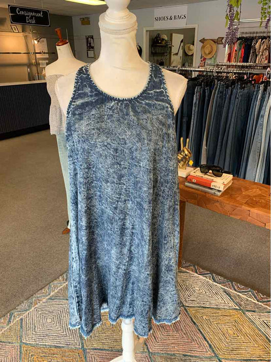 W FIFTEEN TWENTY BL Size MED DR