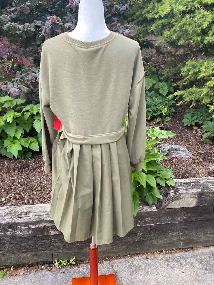 W NO LABEL GR Size XS DR