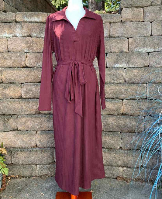 W LANE BRYANT BURG Size 18/20 DR