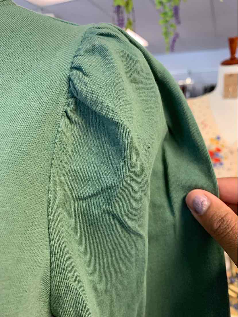 W UNIVERSAL THREAD GR Size SM DR