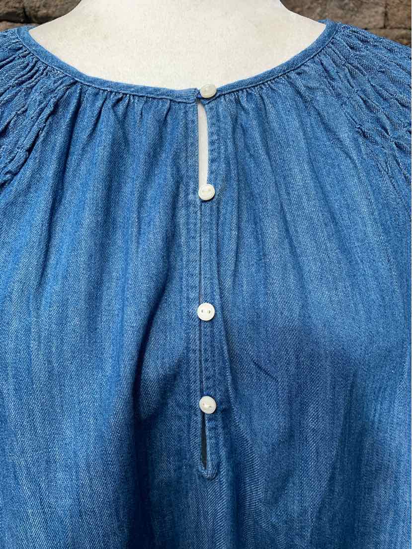 W OLD NAVY BL Size SM T