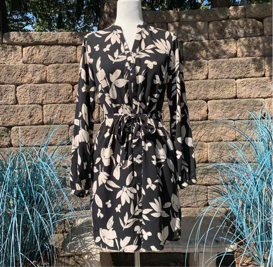 W A NEW DAY BK Size SM DR