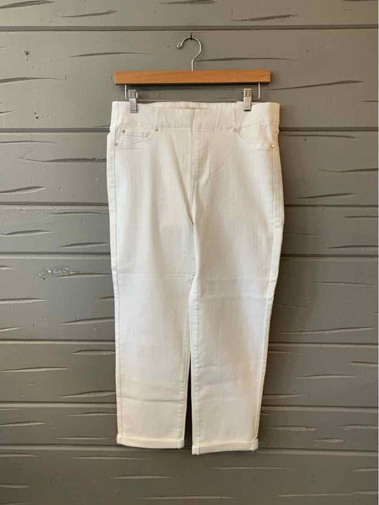 White cropped denim pants with five-pocket design and a straight leg cut, size 6.