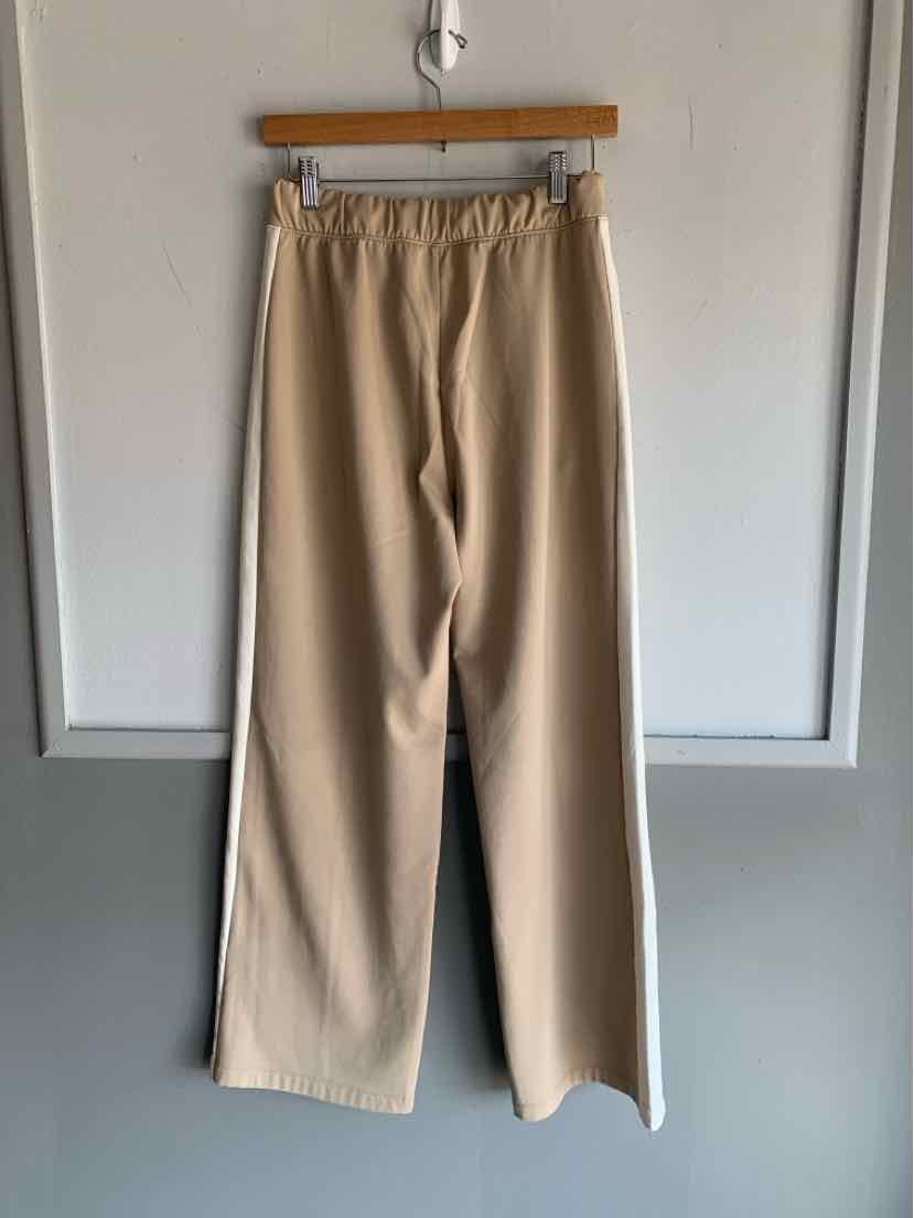 W NO LABEL BEIGE Size SM P