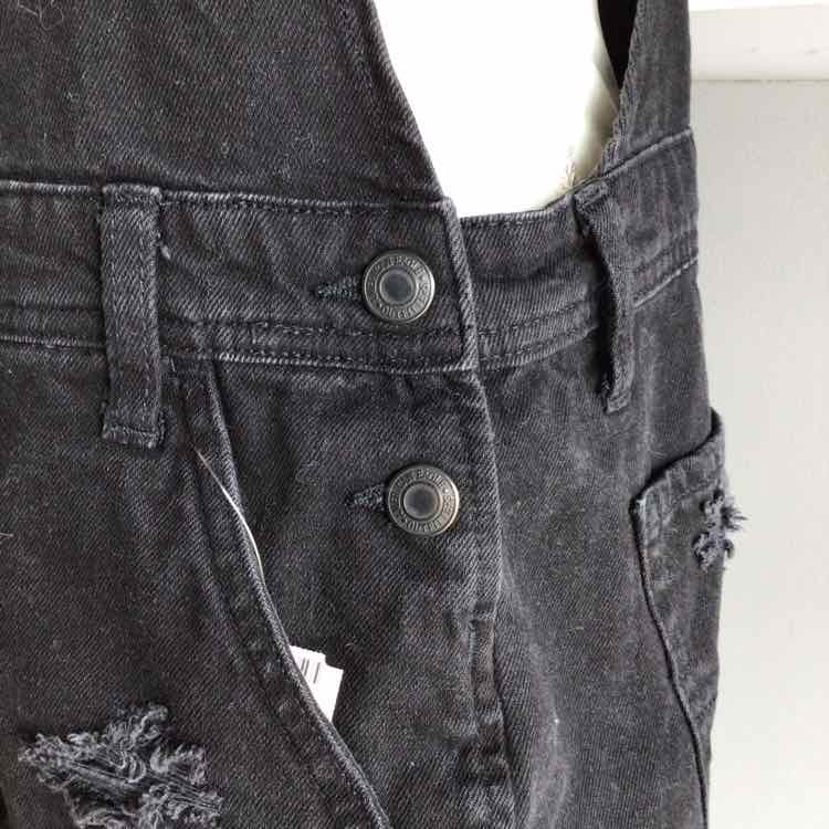 W AMERICAN EAGLE BK Size SM OV