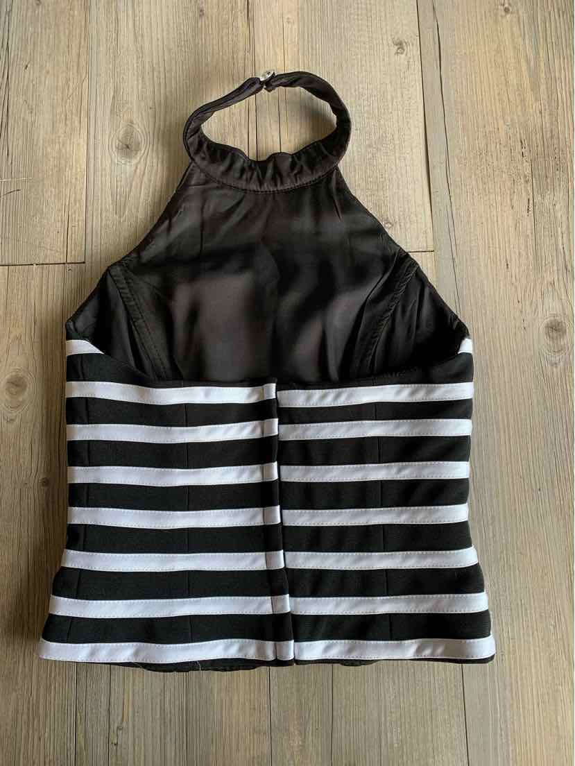 W XSCAPE BK Size SM T