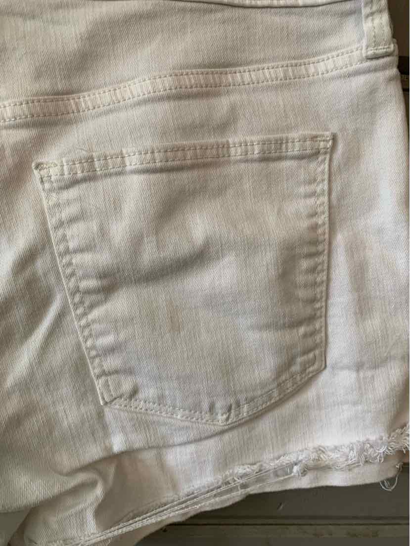 W UNIVERSAL THREAD WH Size 12 SHTS