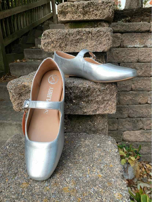 W SAM & LIBBY SLV Size 7 SHOE