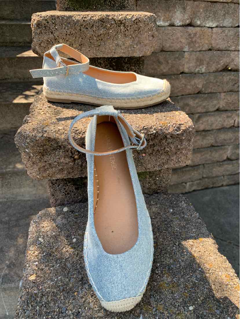 W CROWN VINTAGE BL Size 6.5 SHOE