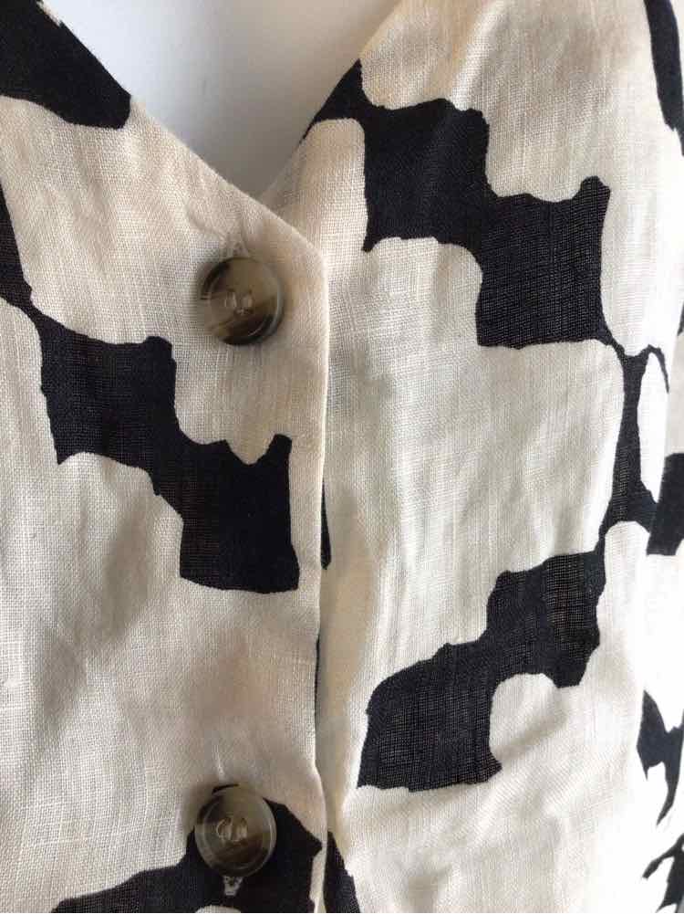 W H&M BEIGE Size LG T