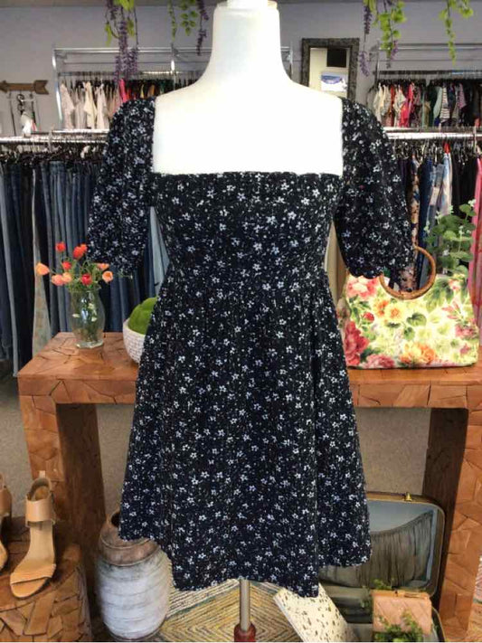 W MAEVE NY Size 6 DR