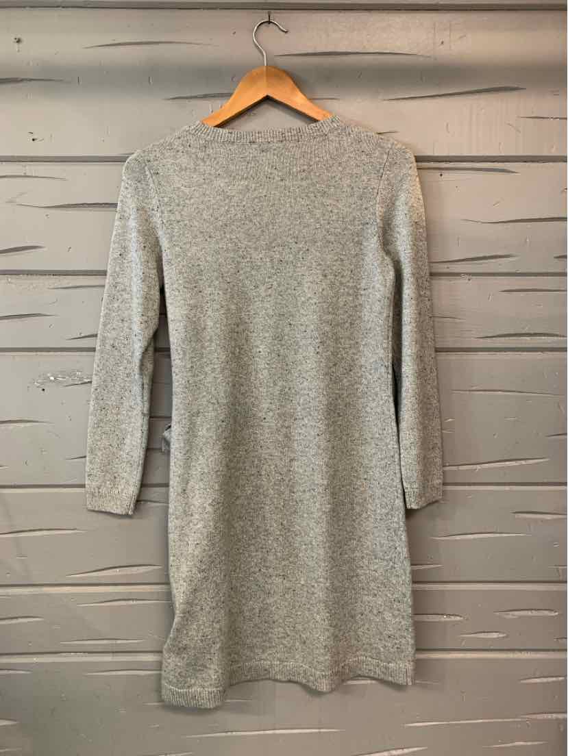 W TALBOTS GY Size SMP DR