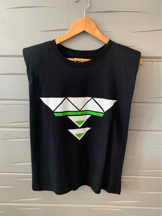 W URBAN LOFT ART WEAR BK Size MED T