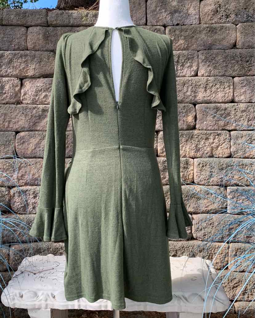 W LULUS GR Size MED DR