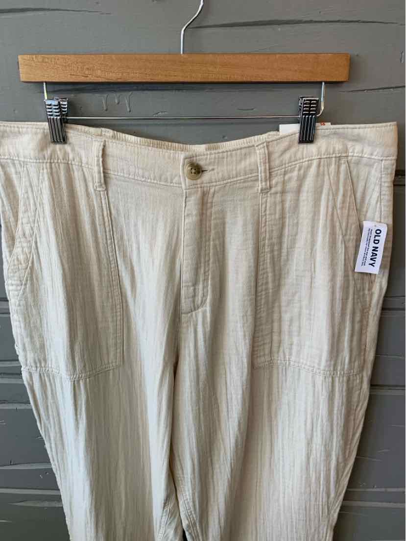 W OLD NAVY TAN Size 16 P