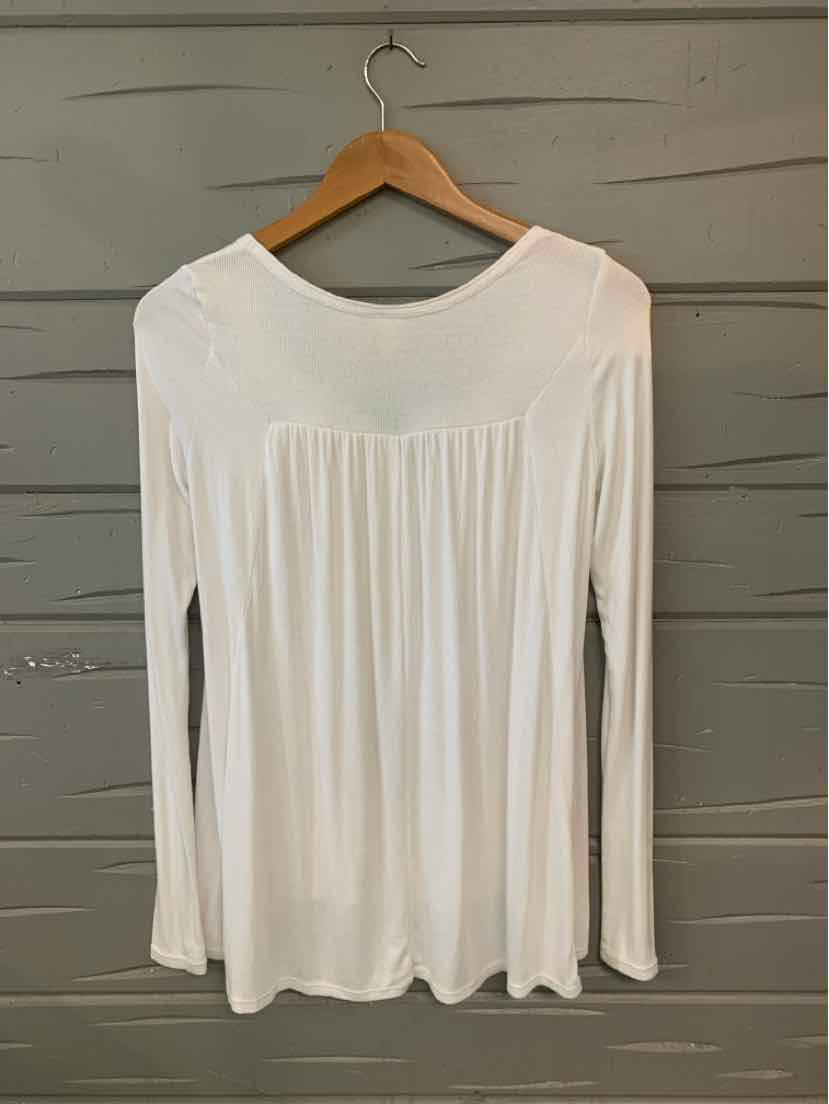 W WE ARE FREE WH Size XS T