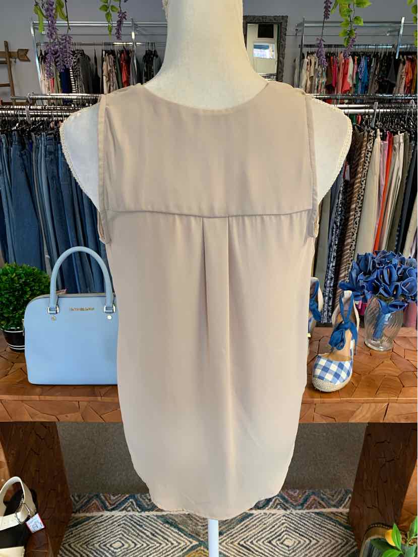 W VERONICA M BEIGE Size SM T