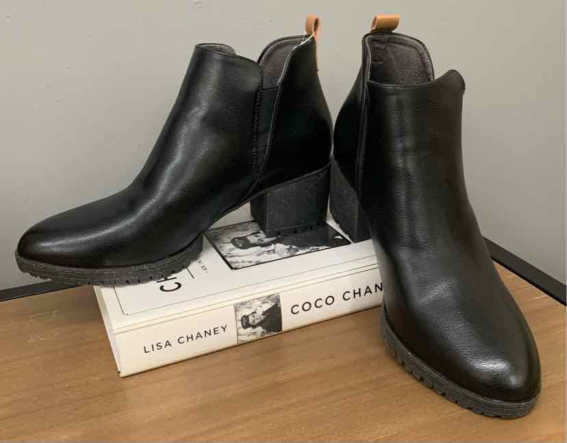 W CLARKS BK Size 8.5 BOOT