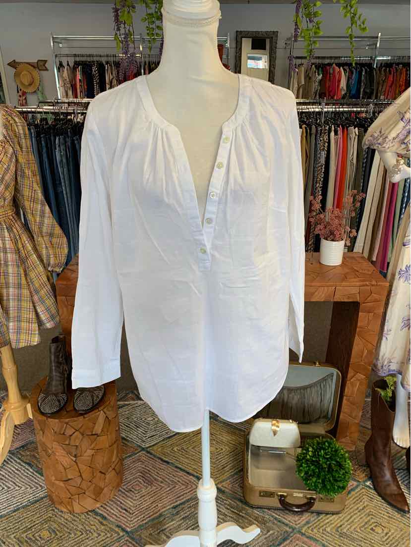 W TALBOTS WH Size LG T