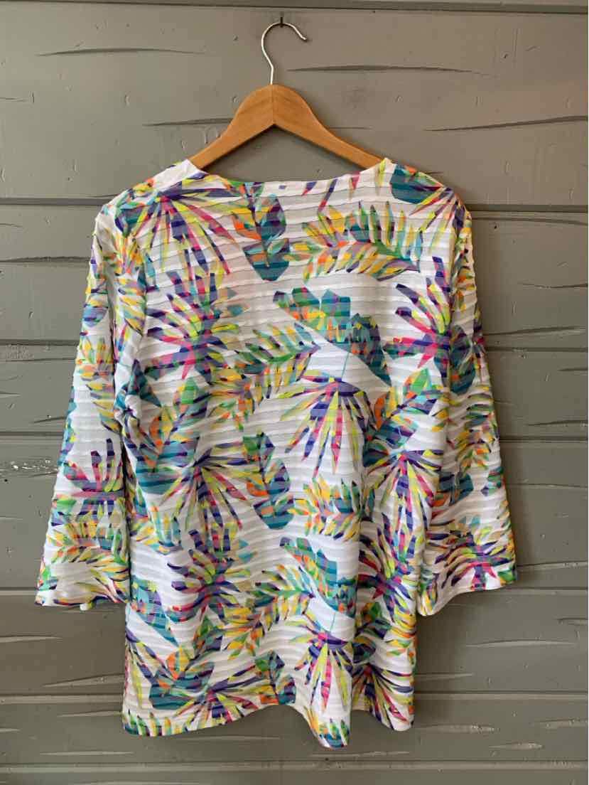 Long-sleeve multicolor floral print tunic with relaxed fit and scoop neckline in size XL.