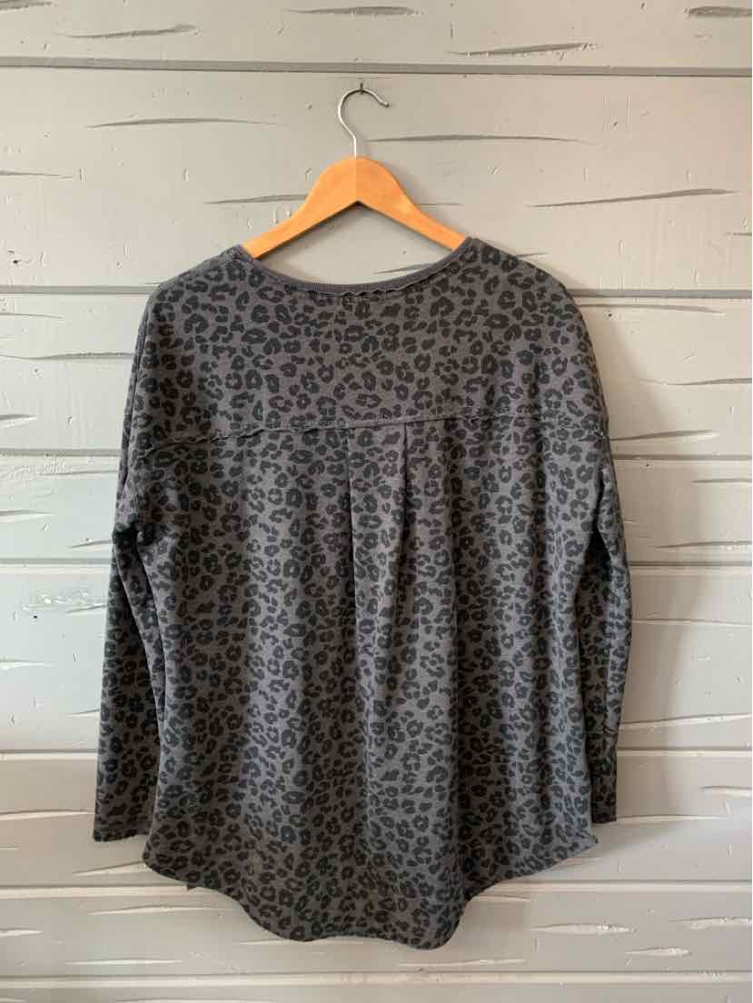 W Z SUPPLY GY Size MED T