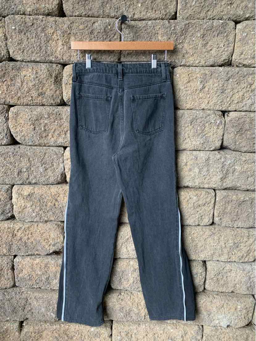 W FASHION NOVA BK Size 5 J