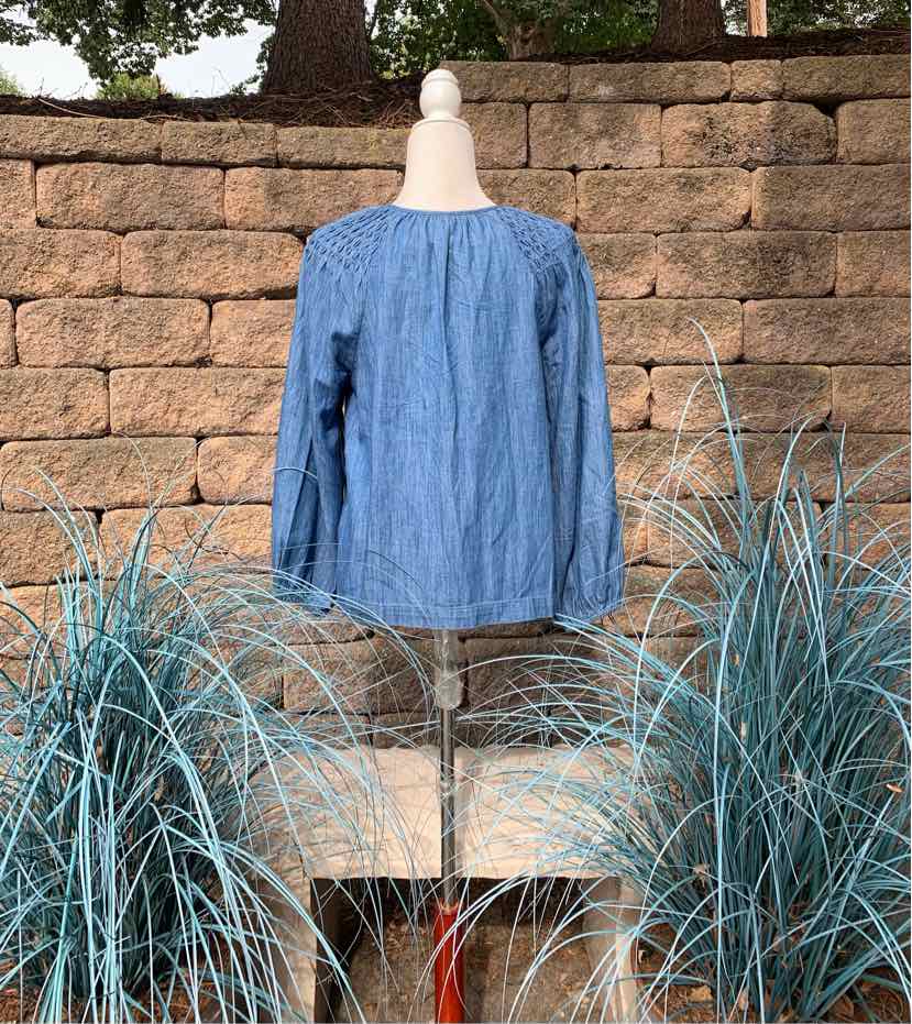 W OLD NAVY BL Size SM T