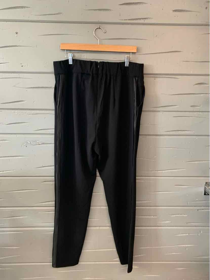 W GIRLSCOUTSHOP BK Size XL P
