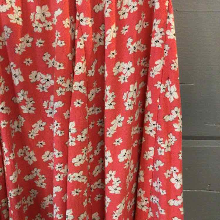 W AMERICAN EAGLE CL Size MED SK