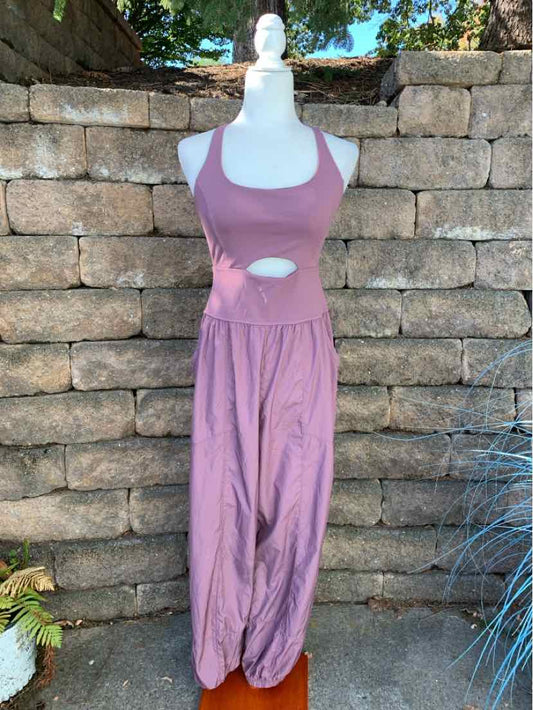 W FREE PEOPLE MOVEMENT PL Size MED AW