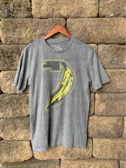 Gray short-sleeve cotton t-shirt with yellow and black banana graphic on front.