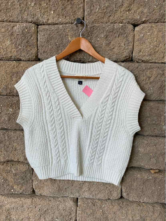 W UNIVERSAL THREAD CR Size SM V