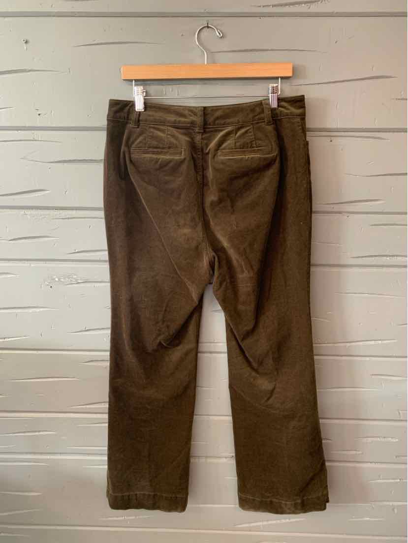 Brown straight-leg pants with back pockets, mid-rise waist, and a tailored fit.