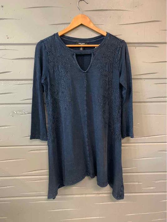 W NINE WEST NY Size SM T