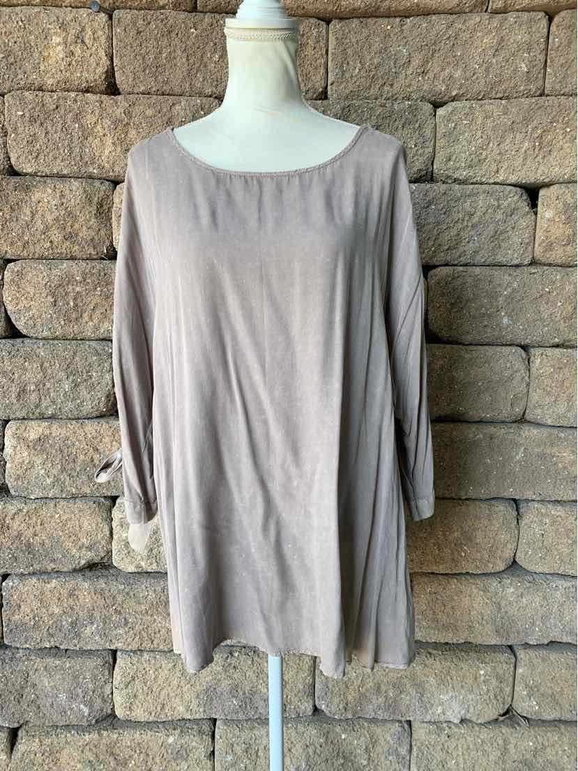 W UMGEE BEIGE Size XL T