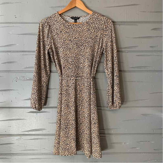 W BANANA REPUBLIC TAN Size SM DR